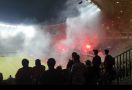 Indonesia vs Vietnam: Ulah Buruk Suporter Bikin Tribune Stadion Patriot seperti Terbakar - JPNN.com