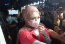 Nathalie Holscher: Seandainya Kalau Gue Lepas Hijab - JPNN.com