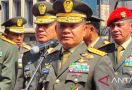 Di Depan 292 Praja Lulusan Akmil, KSAD Jenderal Dudung Bicara Harta, Takhta, Wanita - JPNN.com