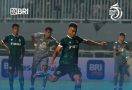 Gol Penalti Gustavo Bawa Persikabo 1973 Menang atas Persebaya - JPNN.com