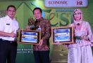 Fokus pada Pendidikan Hingga Lingkungan, Perhutani Diganjar 2 Award  - JPNN.com