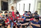 Daftarkan 477.777 Kader PDIP ke KPU, Bambang Pacul: Salah Satu yang Unik dari Kami - JPNN.com
