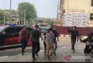 Polisi Tangkap 2 Pelaku Pemalakan Sopir Truk di Cengkareng - JPNN.com