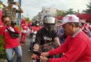 Gerakan 10 Juta Bendera Merah Putih, Pak Hamka Turun ke Jalan, Lihat Itu - JPNN.com