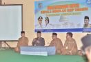Bupati Lombok Barat Ingatkan Seluruh Kepala Sekolah Melek Teknologi - JPNN.com
