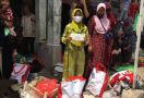 Jokowi Mampir di Pasar Sungai Duri, Pedagang: Terima Kasih Pak Presiden, Anda Hebat - JPNN.com