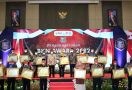 Pemprov Jatim Borong 32 Penghargaan BKN Award 2022, Khofifah: Layak Diacungi Jempol - JPNN.com