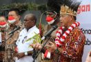 Gerakan 10 Juta Bendera Merah Putih, Mendagri: Kita Bangga dengan Papua - JPNN.com