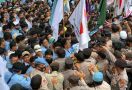 Polisi Bubarkan Demo Mahasiswa Riau Tolak Kenaikan Harga BBM - JPNN.com