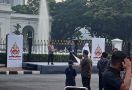 Buka Kirab Bendera Merah Putih, Presiden Didampingi Kapolri hingga Habib Luthfi - JPNN.com