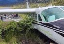 Pesawat Smart Aviation Tergelincir di Bandara Sinak Papua, Ini Penyebabnya - JPNN.com