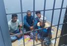 Tak Bisa Jawab Pertanyaan, 4 WN Bangladesh Digelandang ke Kantor Imigrasi Selatpanjang - JPNN.com
