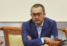 Anggota DPR Dorong Kemenkumham Perbaiki Layanan Imigrasi - JPNN.com