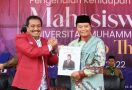 Di Hadapan Mahasiswa Baru UMJ, Ustaz HNW Gelorakan Spirit Perjuangan Muhammadiyah - JPNN.com