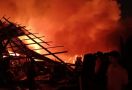 Kebakaran Besar di Tangerang, Petugas Berjuang Selama 3,5 Jam - JPNN.com