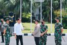 Sebelum Tinggalkan Jakarta, Jokowi Bicara dengan Irjen Fadil, Lihat - JPNN.com