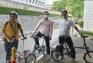 Pentolan Bobotoh Heru Joko Hadiri Rakor di Kemenpora dengan Bersepeda, Ini Alasannya - JPNN.com