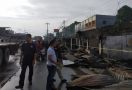 Kebakaran Besar Terjadi di Pekanbaru, 20 Kios Pedagang Ludes - JPNN.com