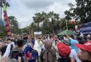 Anies Tiba di Balai Kota, Warga Teriakkan 'Anies Presiden' - JPNN.com