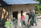 TMMD Ke-113 di Majene, TNI Merehabilitasi Rumah Warga Miskin - JPNN.com