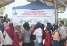 UKM Mak-mak For Sandi Gelar Bazar Sembako Murah di Pekanbaru, Cuma Rp 50 Ribu - JPNN.com