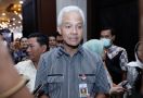 Ganjar Pranowo Salurkan Bantuan dan Kerahkan Tenaga Medis untuk Korban Gempa di Cianjur - JPNN.com