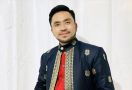 Suka Pakaian Adat, Alfin Habib Dukung Keputusan Nadiem Makarim - JPNN.com