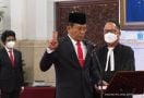 Dilantik Jokowi Jadi Pimpinan KPK, Johanis Tanak: Kiranya Tuhan Menolong Saya - JPNN.com