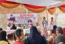 Ampera Sandi Uno Palembang Salurkan Sembako Murah - JPNN.com