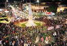 Ribuan Warga Berkumpul di Tugu Yogyakarta Untuk Mendoakan Ganjar Pranowo - JPNN.com