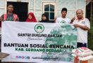 Santri Dukung Ganjar Sumut Salurkan Bantuan kepada Korban Banjir di Kabupaten Serdang Bedagai - JPNN.com