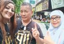 Guru Honorer Curhat, Hotman Paris Ikut Prihatin, Lalu Janjikan Ini - JPNN.com