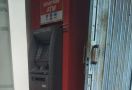Polisi Buru Pembobol ATM Bank Sinarmas di Duren Sawit - JPNN.com