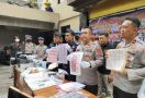 Hati-hati Uang Palsu, Pengedarnya Ditangkap di Bogor, Mencetaknya di Jakarta - JPNN.com