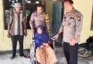 Perbanyak Amal kepada Sesama, Polda Riau Bagi-Bagi Kursi Roda - JPNN.com