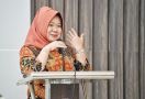 Siti Fauziah: Perempuan Lebih Mudah Berperan di Era Digital - JPNN.com