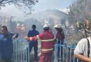 Kebakaran Gudang Spritus di Pekanbaru, Seorang Petugas Damkar Tewas - JPNN.com