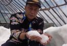 Kualitas Garam Legundi Lampung, LPSPL Serang Bantu Produksi dengan Bangun Rumah Prisma - JPNN.com