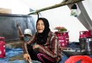 Pertamina Peduli Salurkan 100 Tabung Bright Gas untuk Dapur Umum di Posko Pengungsi Cianjur - JPNN.com
