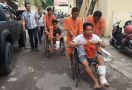 Polisi Tangkap 5 Pencuri Sapi di Rambutan, 2 Pelaku Kini Duduk di Kursi Roda - JPNN.com