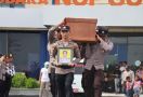 KKB Makin Berani, Adang Patroli Damai Cartenz, 1 Anggota Brimob Tewas - JPNN.com