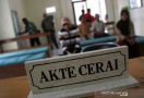 6.823 Kasus Perceraian di Aceh Didominasi Gugatan Istri terhadap Suami, Penyebabnya - JPNN.com