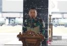 Jenderal Dudung Melepas Keberangkatan 10 Truk Bansos untuk Korban Gempa Cianjur - JPNN.com
