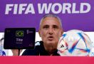 Ganasnya Piala Dunia 2022, Pelatih Brasil Tite Jadi Korban Terbaru - JPNN.com