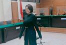 Nikita Mirzani Dibawa ke Rumah Sakit, Sahabat: Bolong-Bolong - JPNN.com