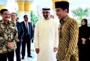 Presiden Jokowi Terima Sheikh Khalid, Pak Luhut Ikut Masuk Masjid - JPNN.com