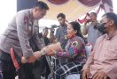 Beri Bantuan Kepada Masyarakat Rohil, Irjen Iqbal: Inilah Konsep Polri Presisi - JPNN.com