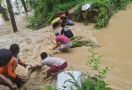 Tanggul Sungai Kaliombo Pati Jebol, Ratusan Rumah Terendam Banjir - JPNN.com