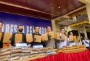 Polresta Pekanbaru Gagalkan Peredaran 73 Kg Ganja Kering untuk Pesta Tahun Baru - JPNN.com