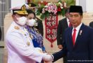 Sah, Presiden Jokowi Lantik Laksamana Yudo - JPNN.com